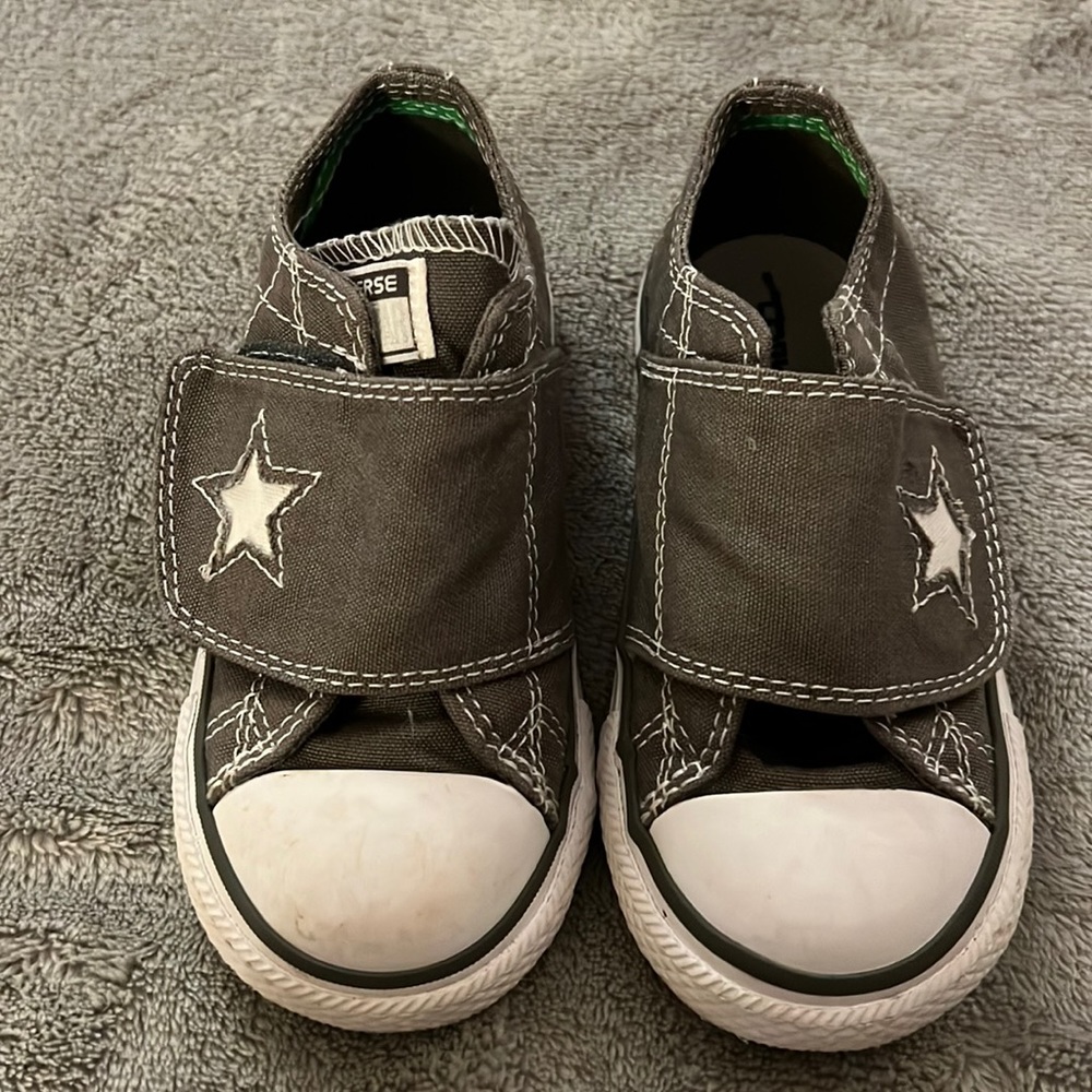 EUC Grey Kids Converse size 8